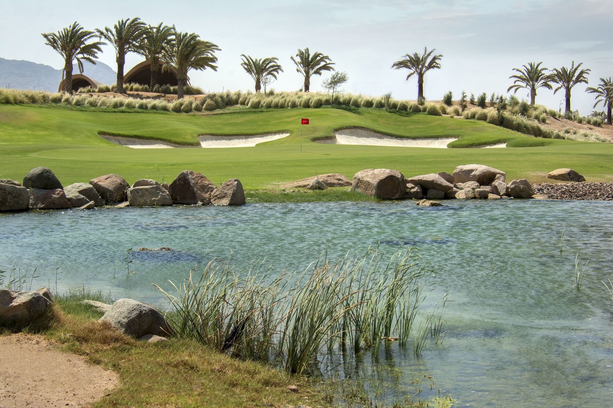 Hyatt Regency Aqaba Ayla Resort Exterior foto Golf course at the resort